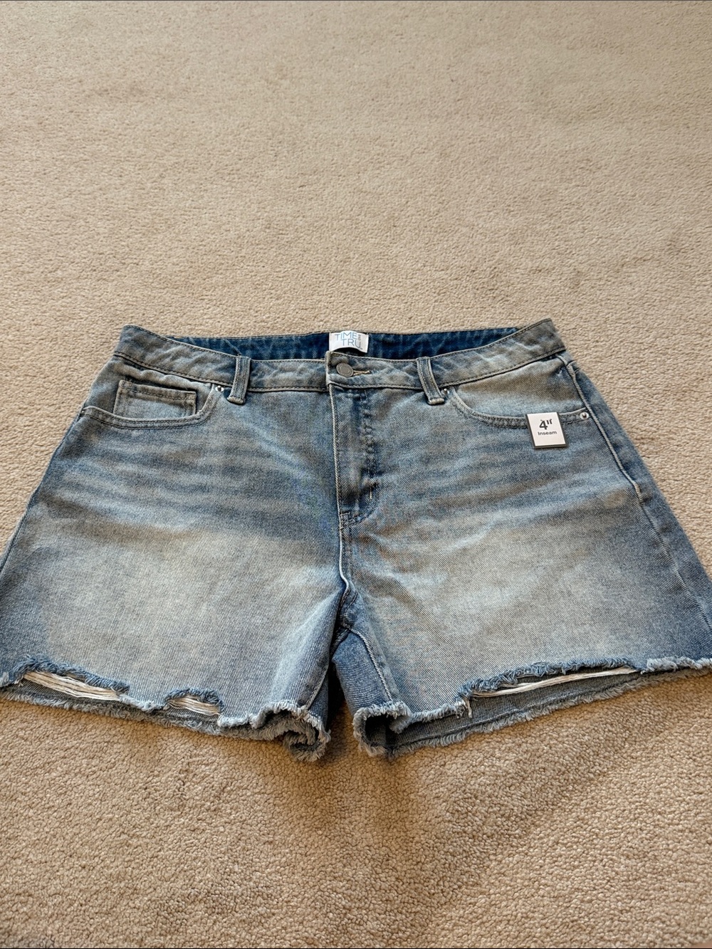 NWT Time and Tru Women's Frayed Hem‎ Denim Cut-off Shorts Size 12 Inseam 4”